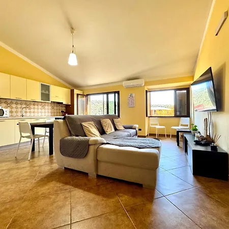 Sunny Penthouse Apartman *